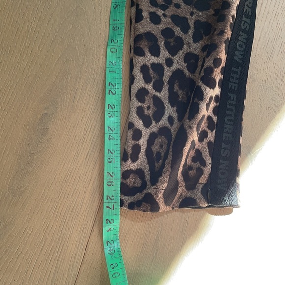 Cambio “The Future is Now” Pull-on Leopard Pant - Picture 13 of 14